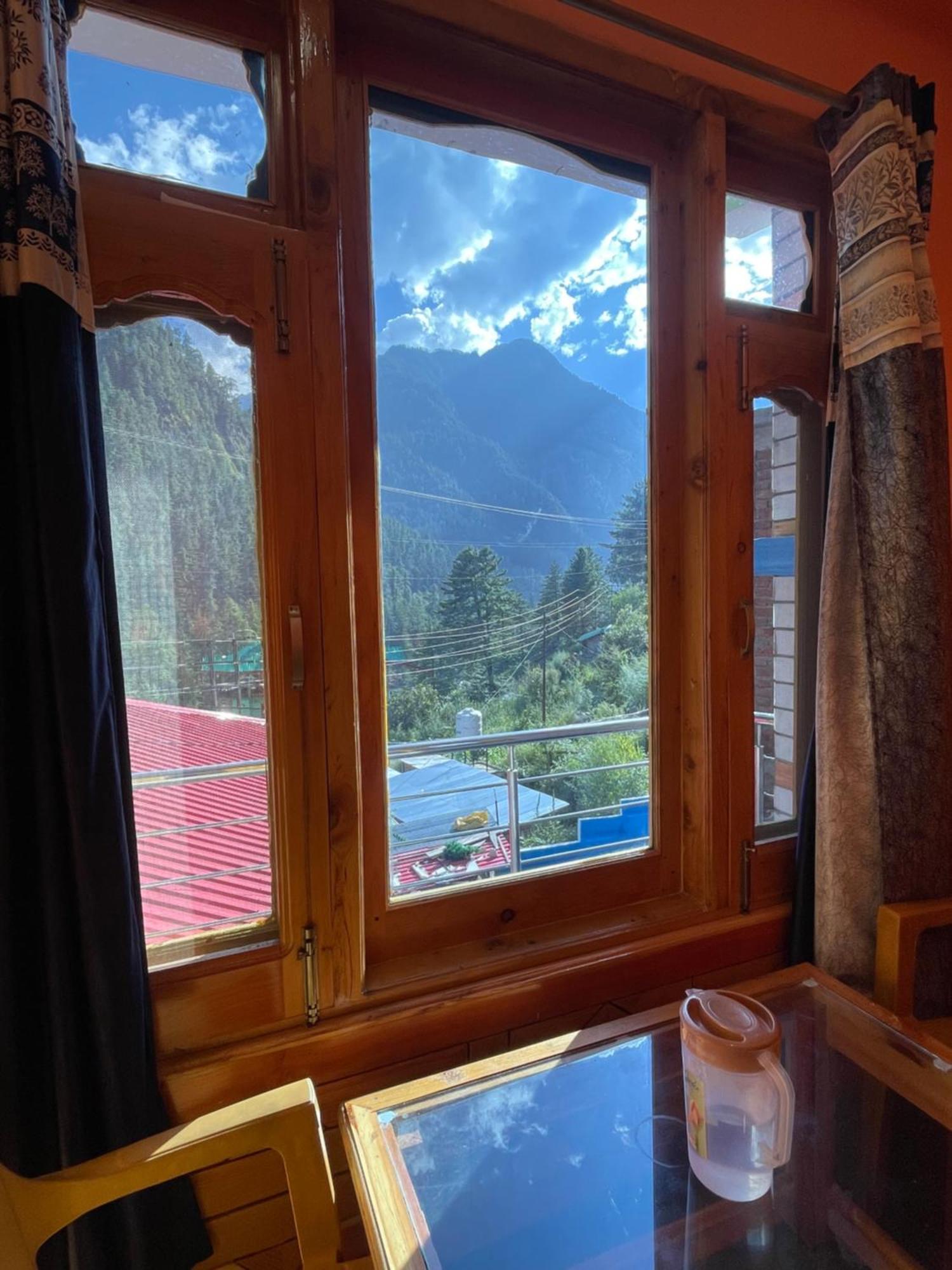 Trippy Homestay Kasol Bagian luar foto