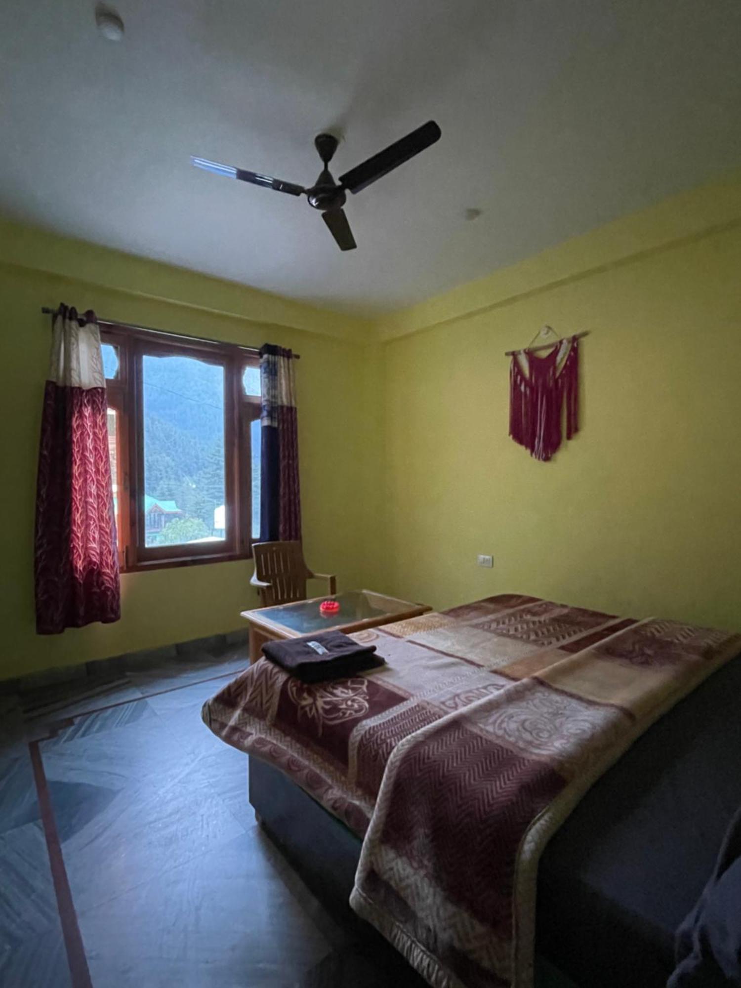 Trippy Homestay Kasol Bagian luar foto